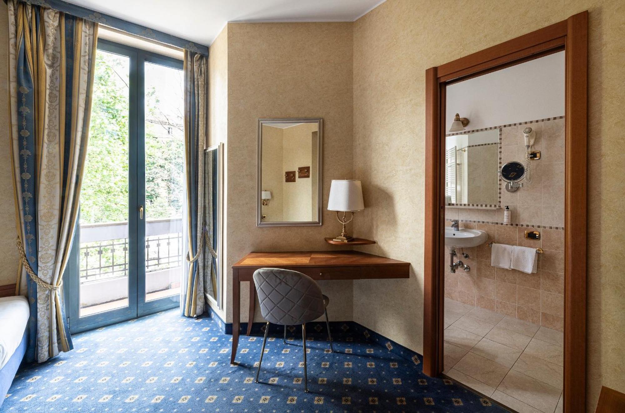 Boutique Hotel Dieci Milan Luaran gambar