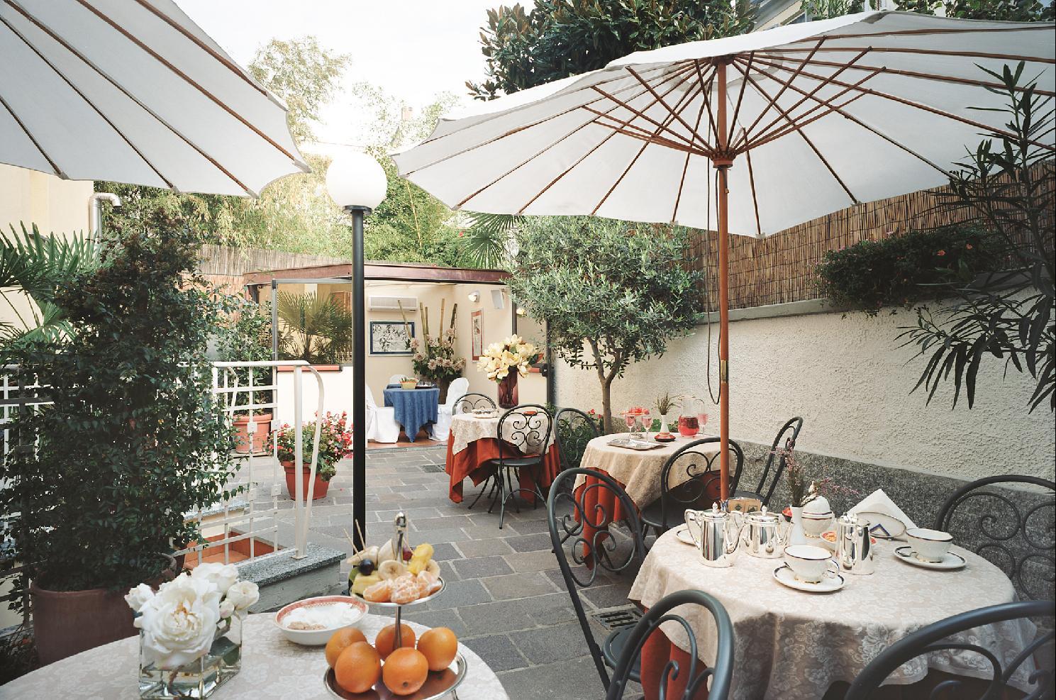 Boutique Hotel Dieci Milan Luaran gambar