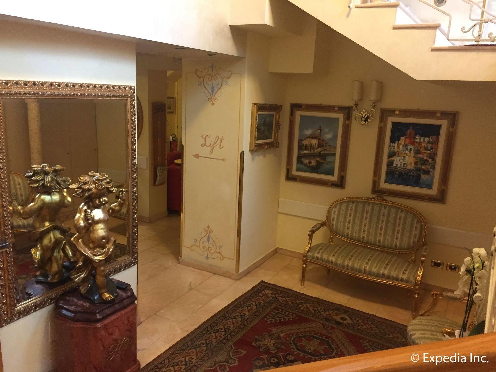 Boutique Hotel Dieci Milan Luaran gambar